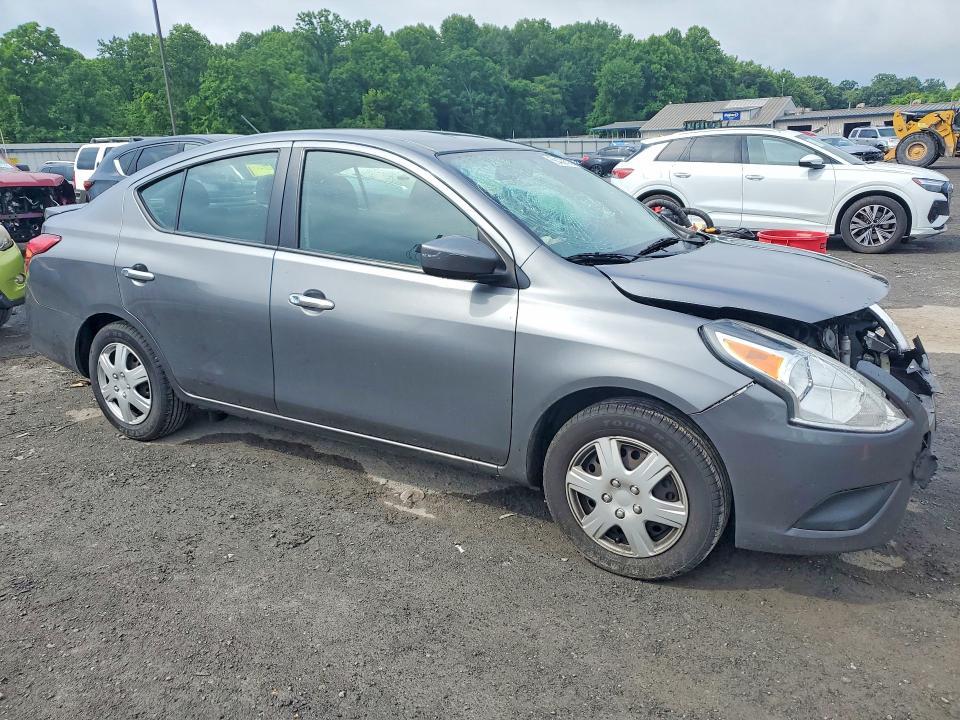 2017 Nissan Versa 1.6 sv