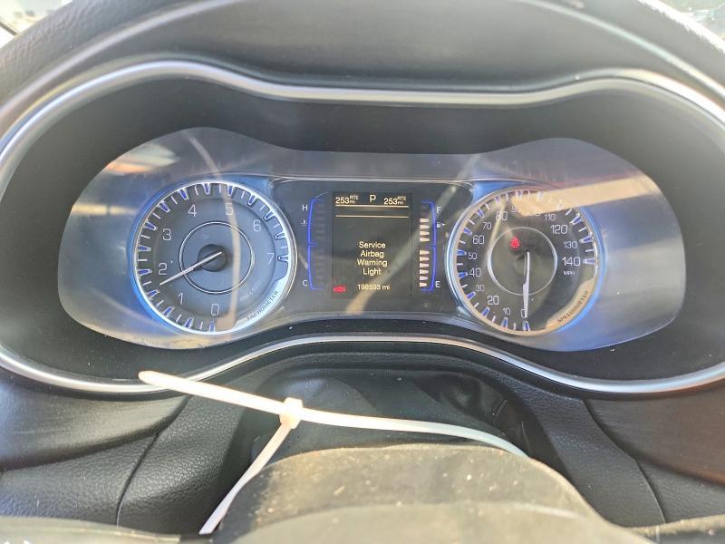 2017 Chrysler 200 Limited