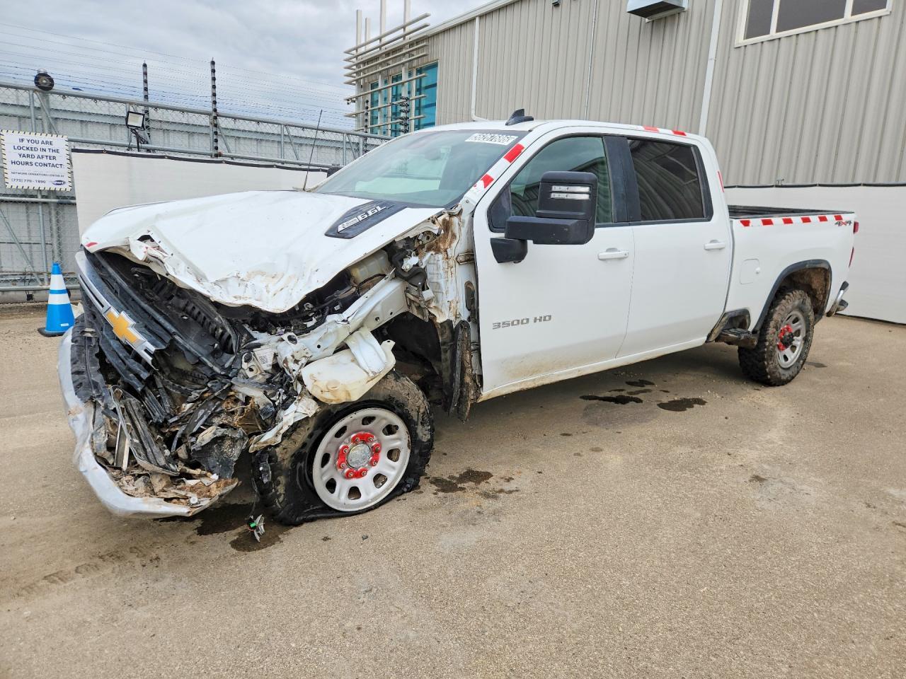 2025 Chevrolet Silverado K3500 LT