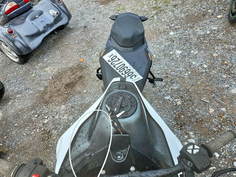 2020 KTM 890 Duke R