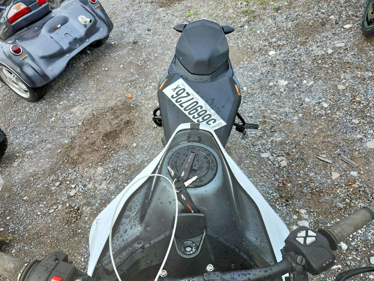 2020 KTM 890 Duke R