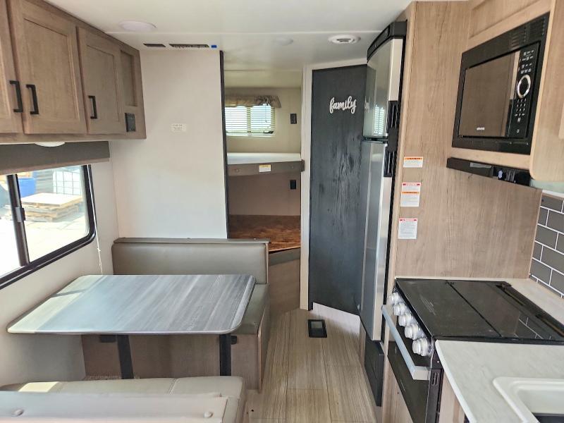 2021 Keystone 2021 Keystone Hideout Camper