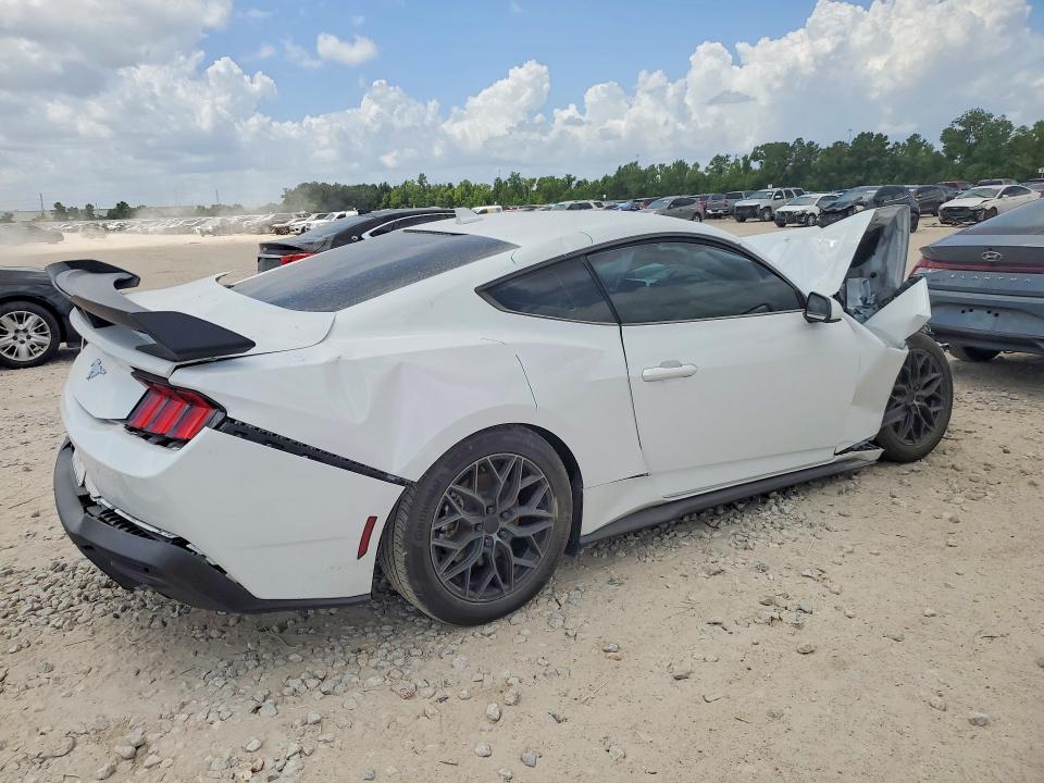 2025 Ford Mustang