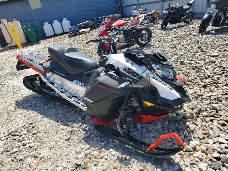 2022 Bombardier Snowmobile