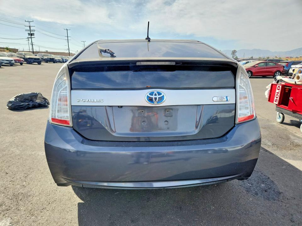 2015 Toyota Prius Plug-in Hybrid Base