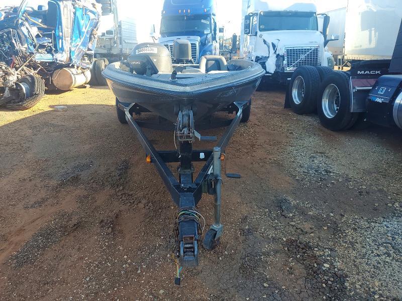 2000 Javelin Renegade 18DC