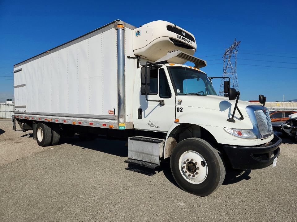 2016 International 4300 Refrigerated box Truck