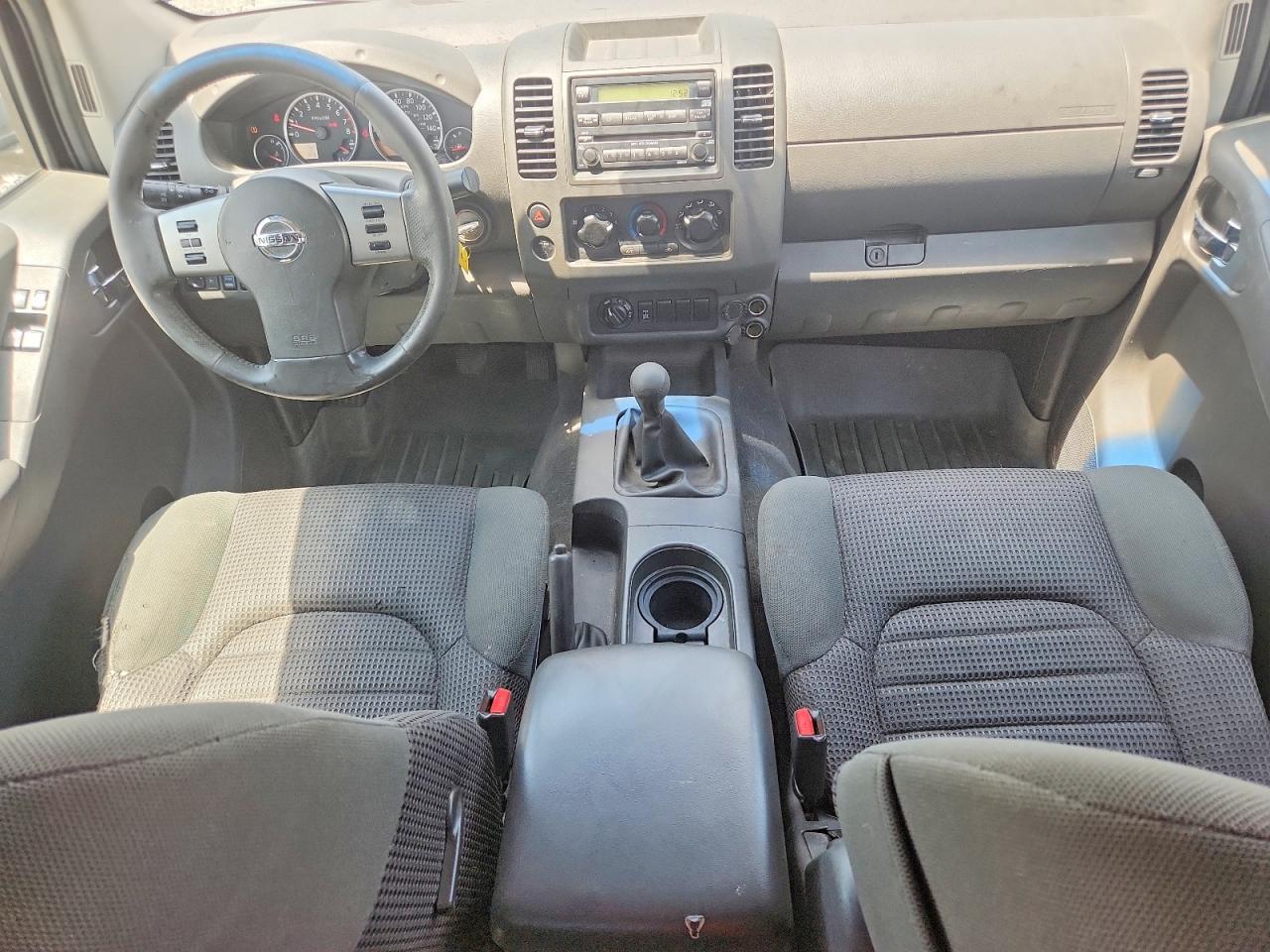 2006 Nissan Frontier SE