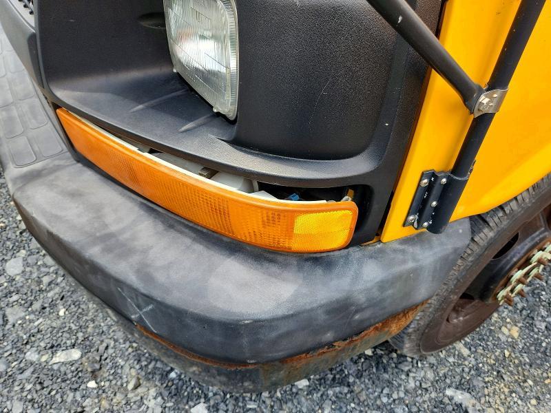 2011 Chev 2011 Thomas Minotour G3500-School Bus