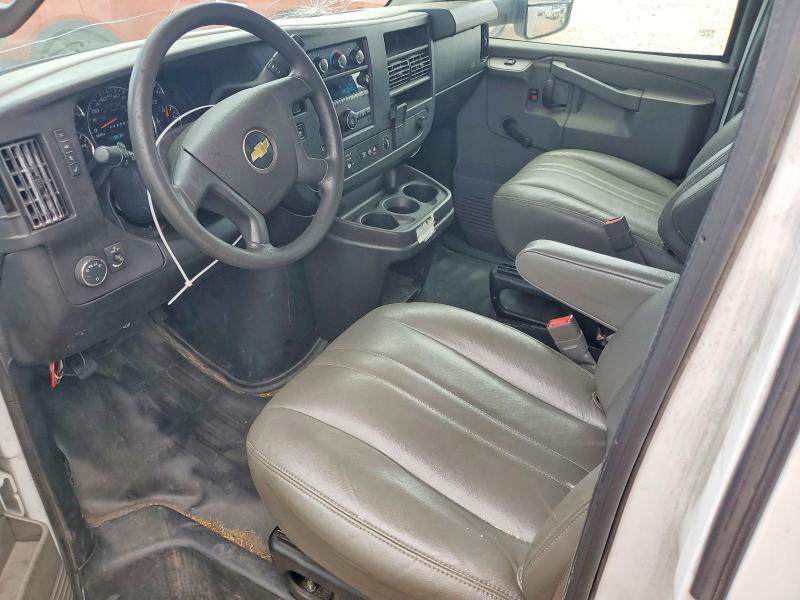 2020 Chevrolet Express BOX Truck