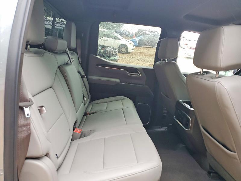 2026 GMC Sierra K1500 SLT