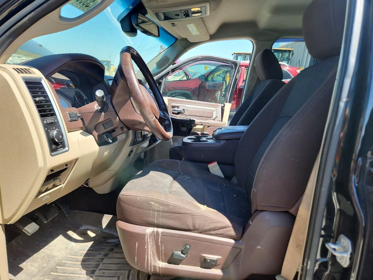 2013 Dodge RAM 1500 SLT