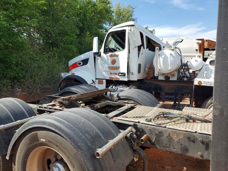 2007 Kenworth Construction W900