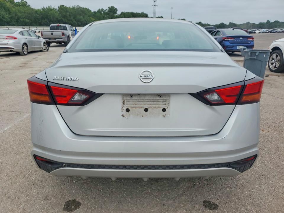 2021 Nissan Altima s
