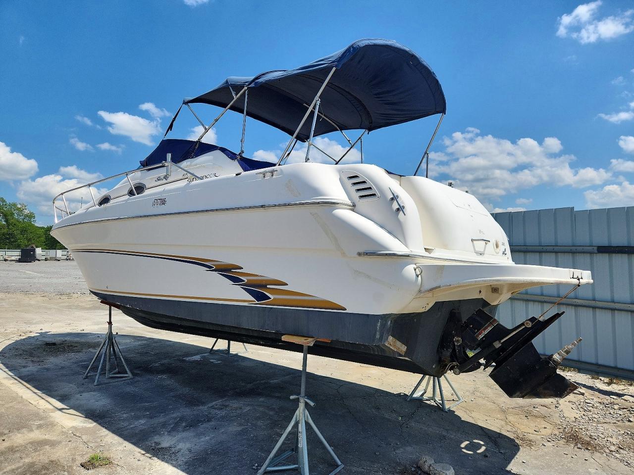 1998 Sundance Boats Inc. SEA RAY 270