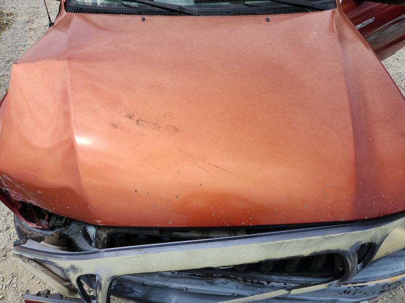 2002 Toyota Tacoma Base