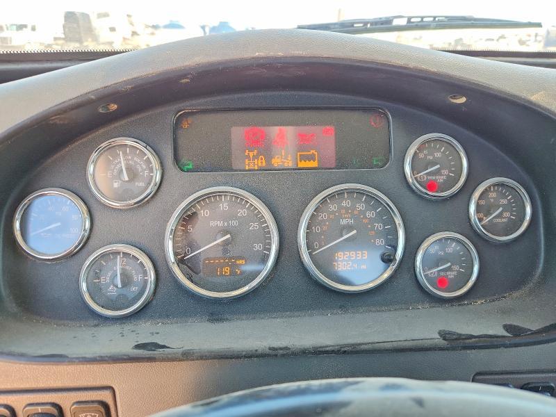 2015 Peterbilt 348 Fuel Truck