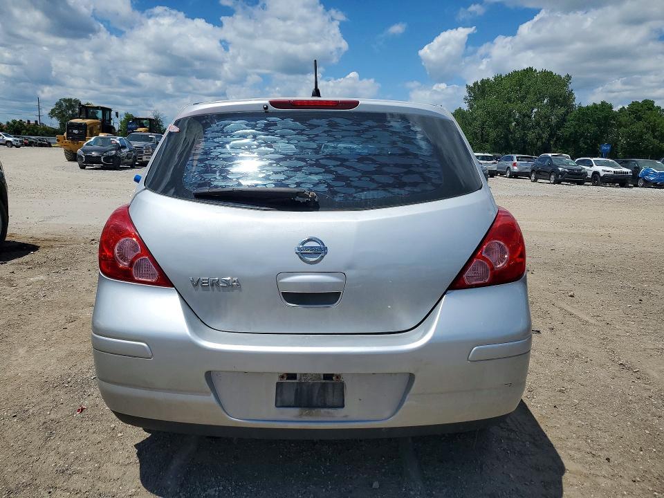 2009 Nissan Versa 1.8 s