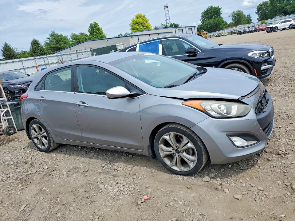 2013 Hyundai Elantra gt Base