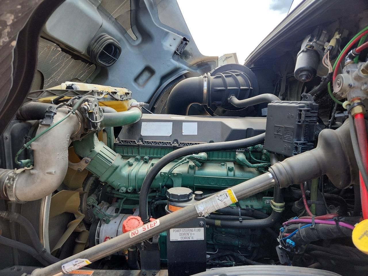 2020 Volvo VNL VNL