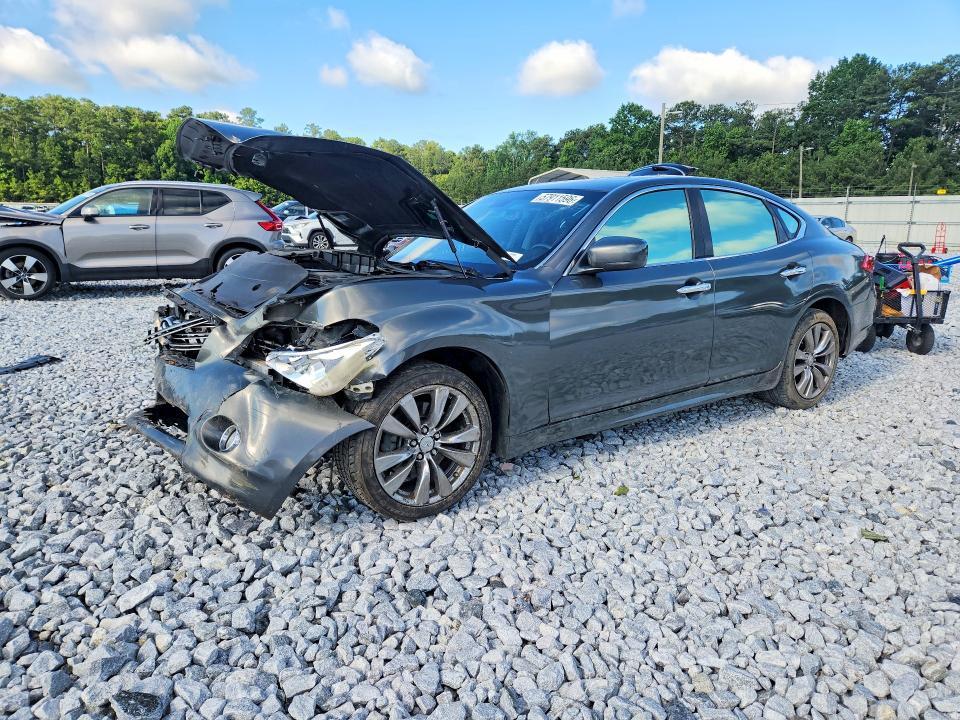 2011 Infiniti M56 Base