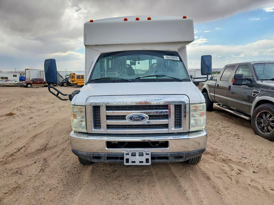 2008 Ford E350 Shuttle Bus