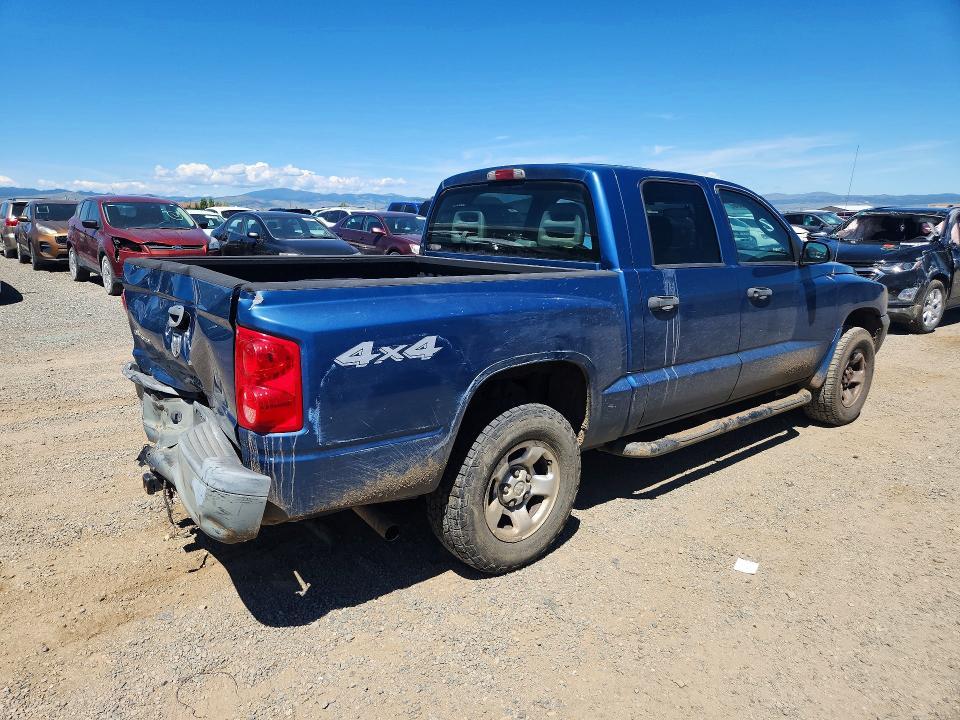 2005 Dodge Dakota Quattro