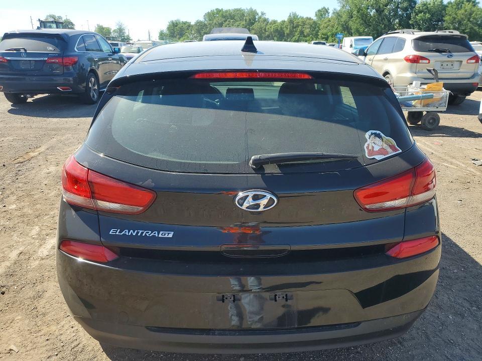 2018 Hyundai Elantra gt Base