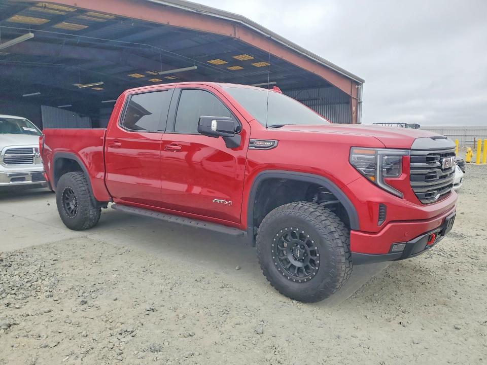 2023 GMC Sierra K1500 AT4
