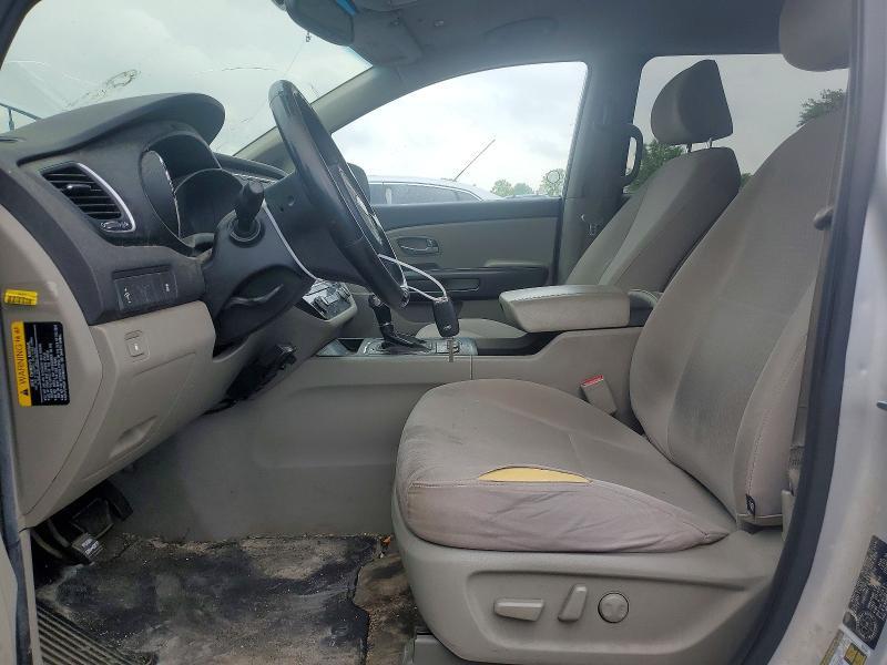 2016 KIA Sedona lx