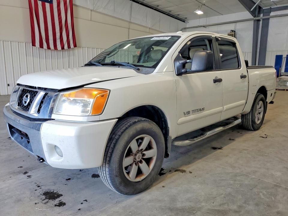 2011 Nissan Titan SV