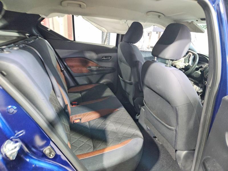 2019 Nissan Kicks sr