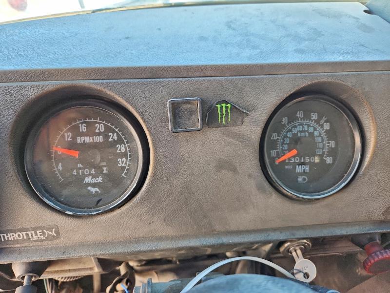 1990 Mack RB688S Dump Truck