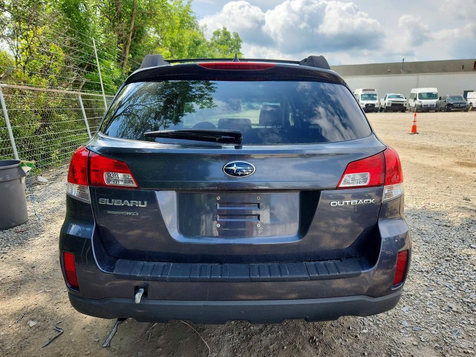 2013 Subaru Outback 2.5i Limited