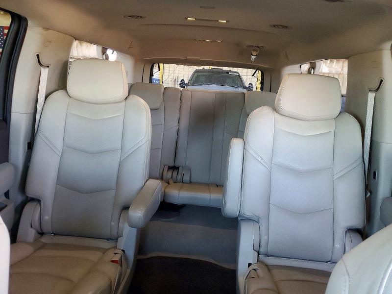 2017 Cadillac Escalade esv Luxury