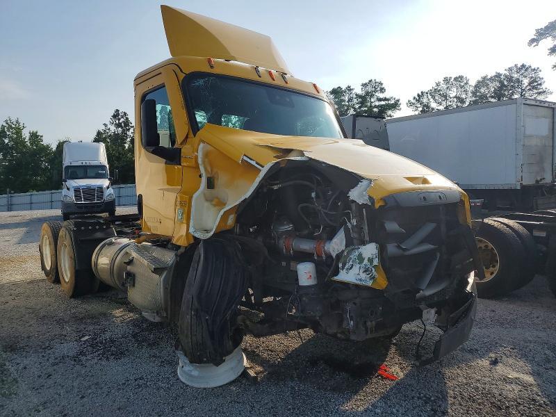 2022 Freightliner Cascadia 126 Semi Truck
