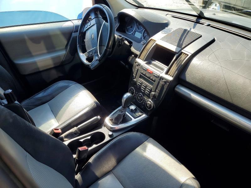 2010 Land Rover LR2