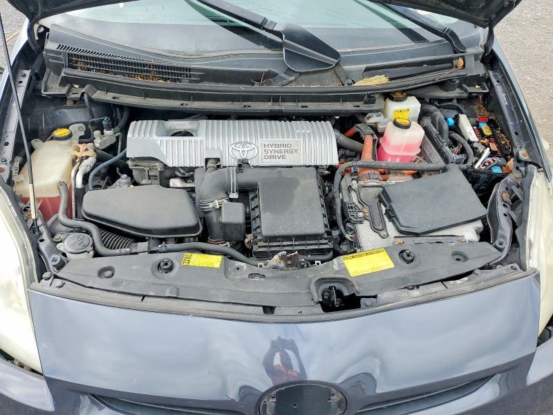 2010 Toyota Prius iii