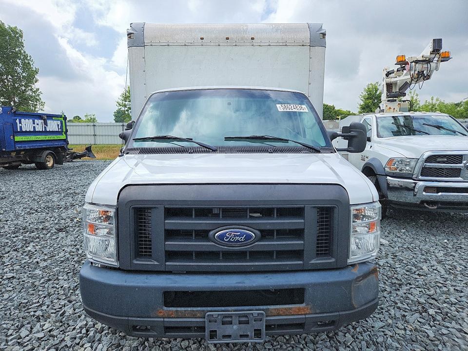 2019 Ford E350 BOX Truck