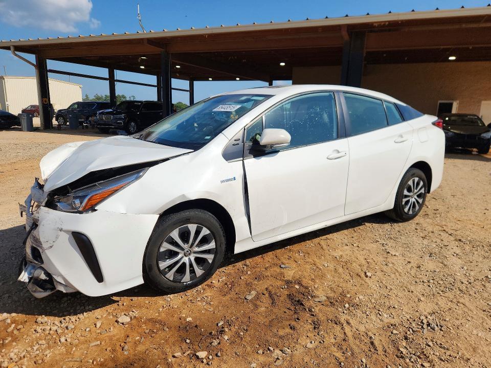 2020 Toyota Prius L/le/xle/limited