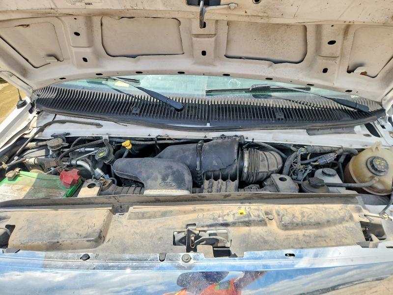 2016 Ford Econoline E450 Super Duty Cutaway Van