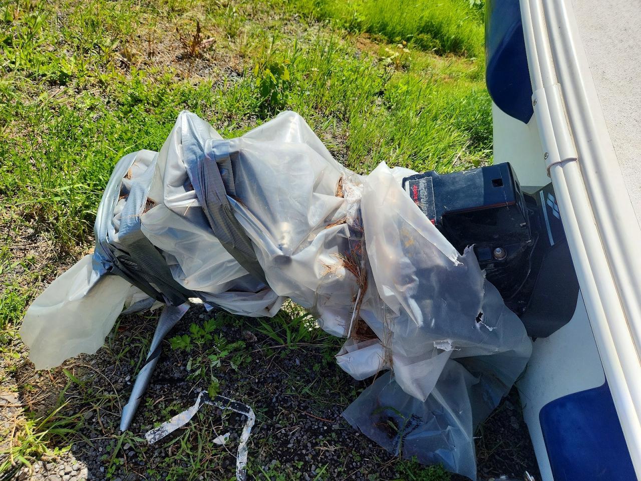 2000 Glastron Boat