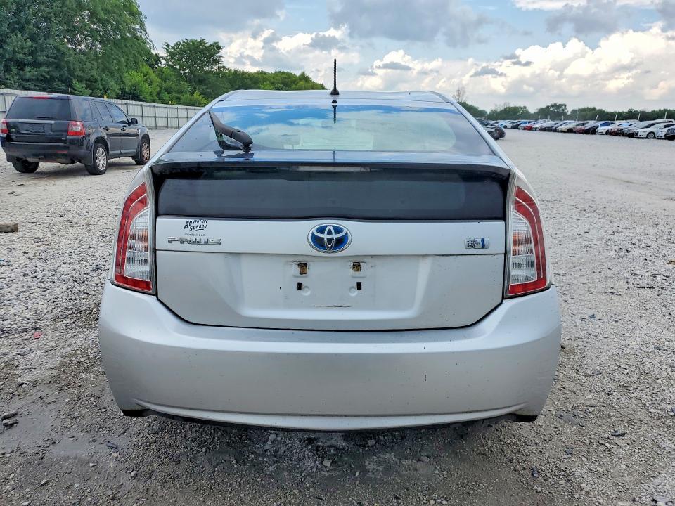 2014 Toyota Prius two