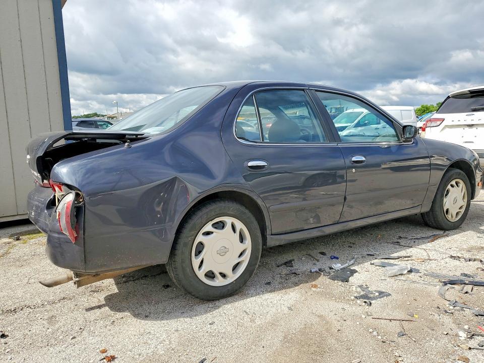 1996 Nissan Altima xe