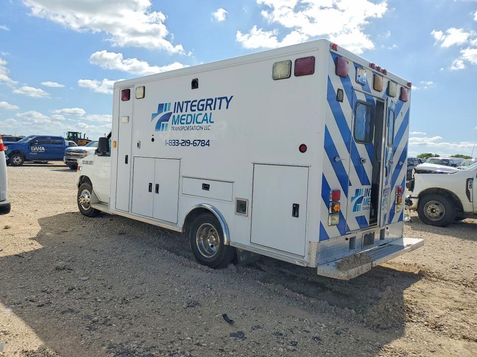 2002 Ford Econoline E450 Super Duty Cutaway Van