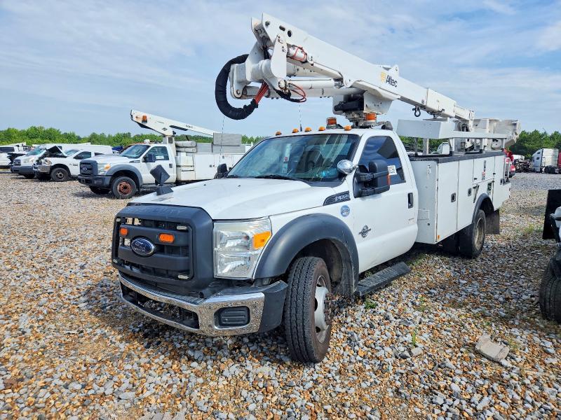 2016 Ford F550 Super Duty Bucket Truck