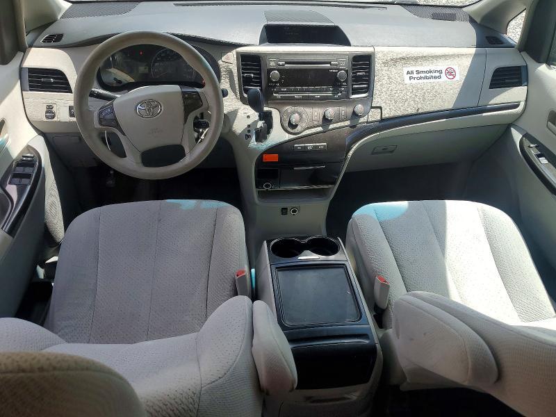 2012 Toyota Sienna le