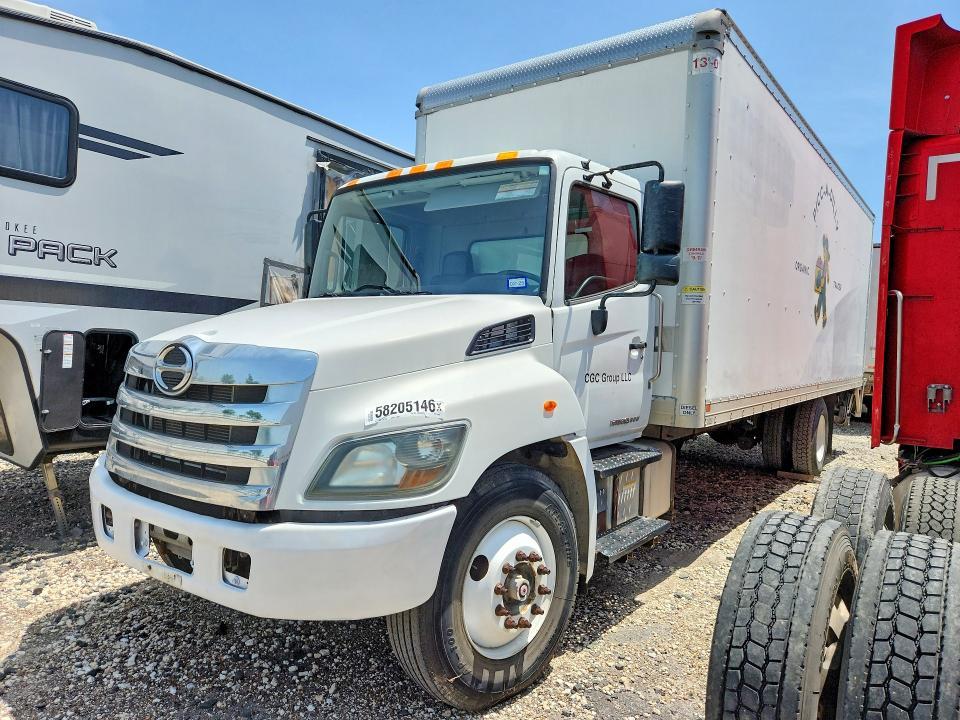 2020 Hino 258/268 BOX Truck