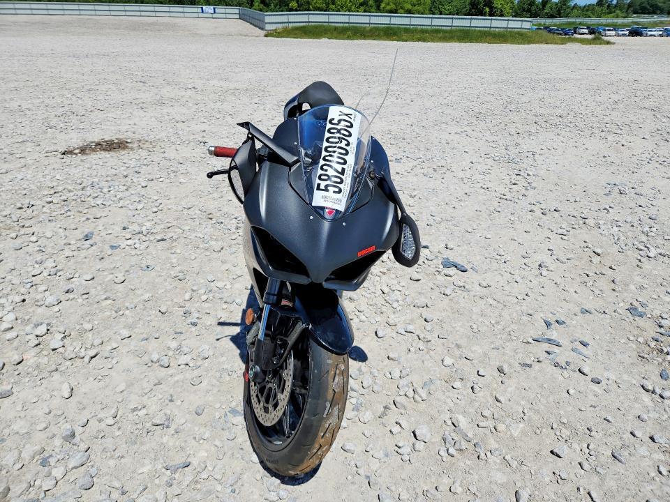 2025 Ducati Panigale V2