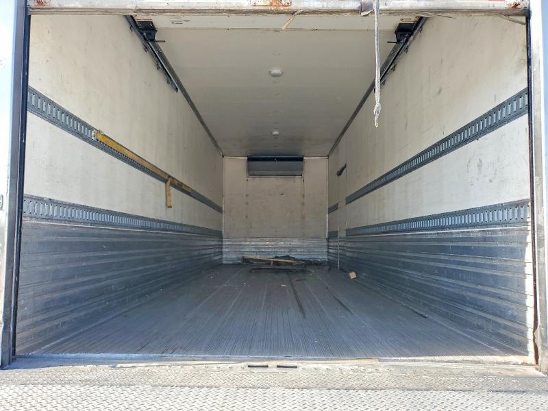 2014 Frht - Freightliner 2014 Freightliner Business Class M2 Refrigerated B